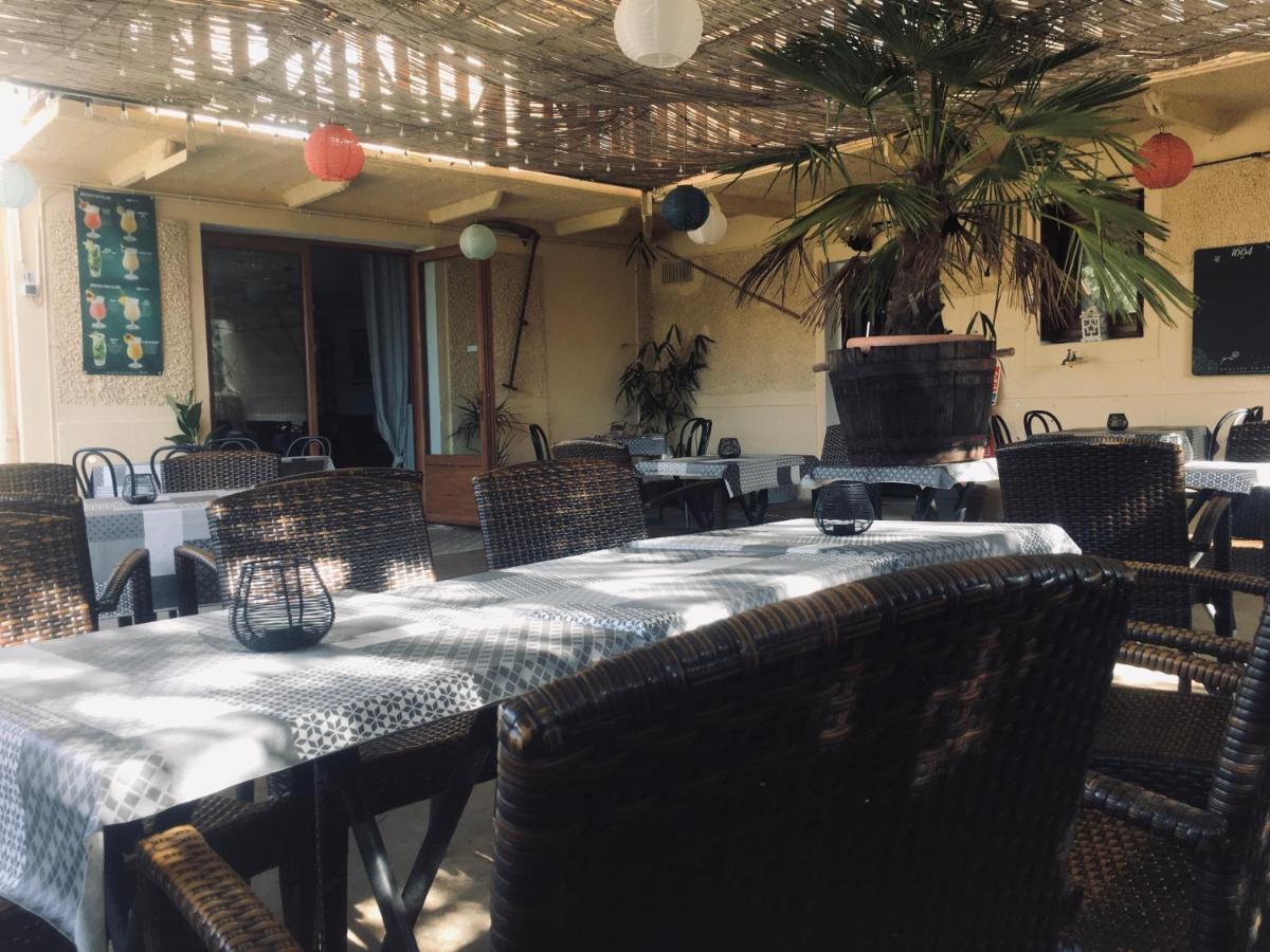 Auberge Du Relais D Auniac Hotel Bar Restaurant Piscine Anglars-Nozac Экстерьер фото