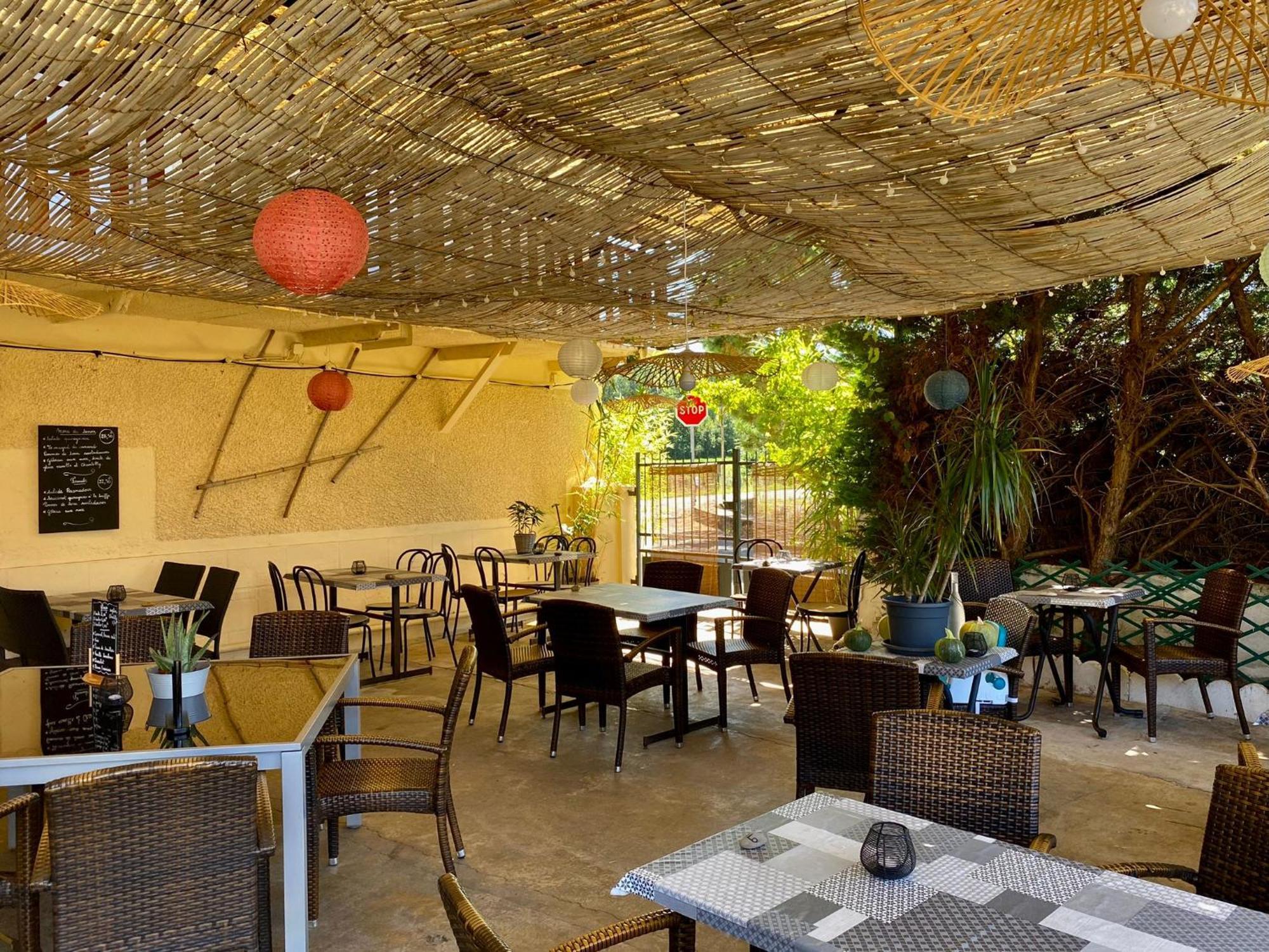 Auberge Du Relais D Auniac Hotel Bar Restaurant Piscine Anglars-Nozac Экстерьер фото